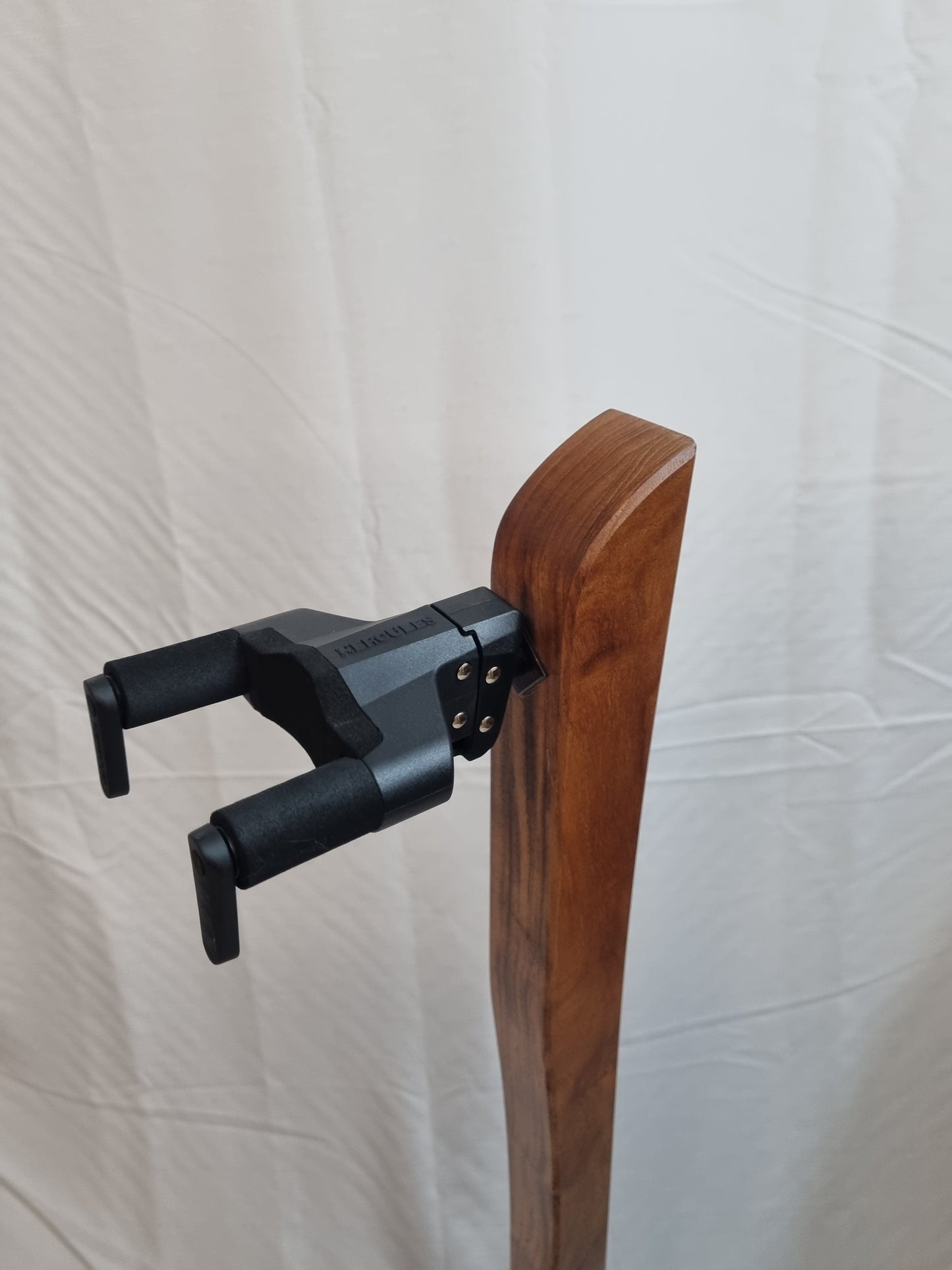 "The V" Rosewood Guitar Stand